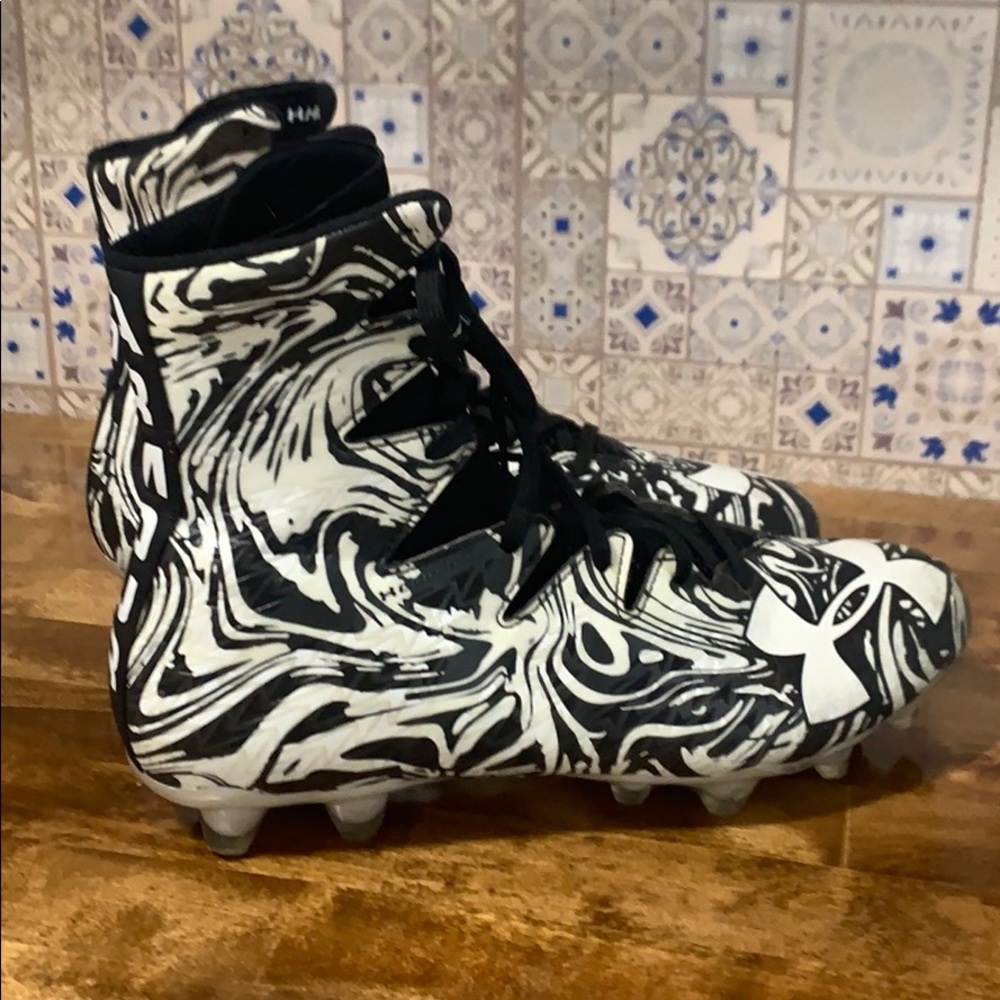 Under Armour Highlight cleats